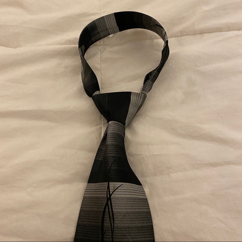 Bundle 3 ties for $10 - any ties - 
Reno’s Ferrara Necktie